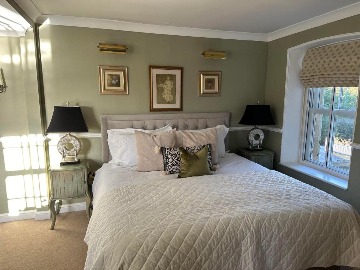Burford Lodge Hotel - Adults Only 外观 照片
