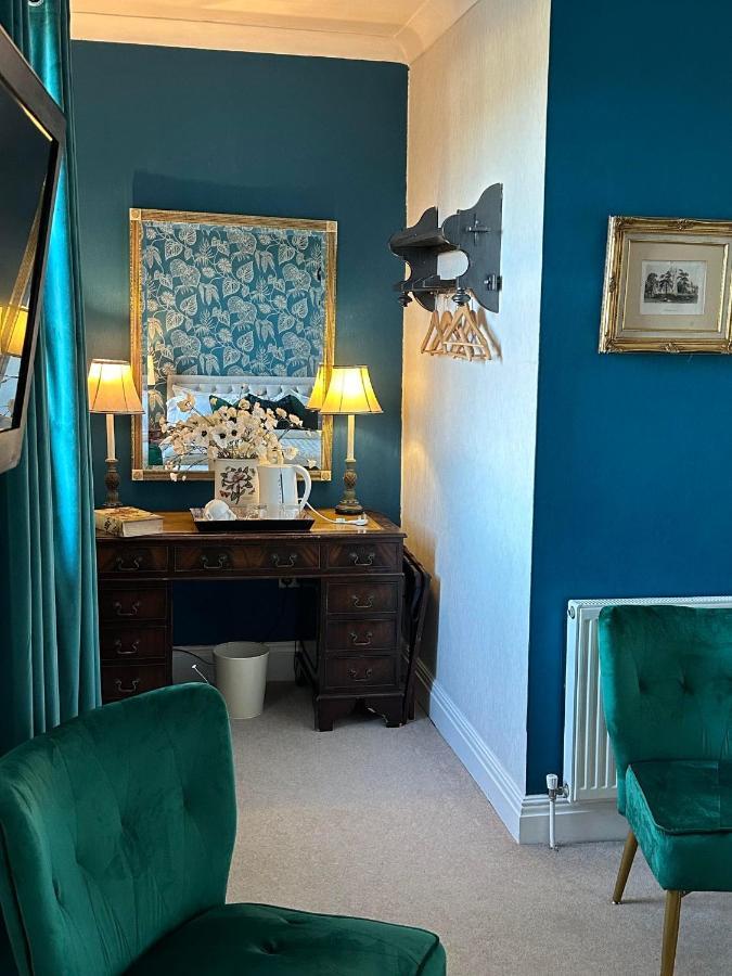 Burford Lodge Hotel - Adults Only 外观 照片