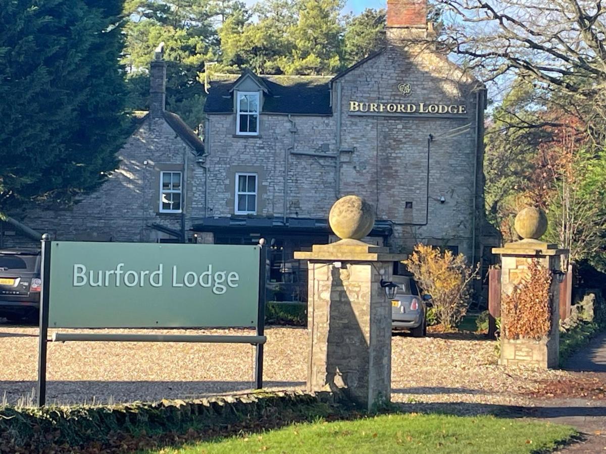 Burford Lodge Hotel - Adults Only 外观 照片